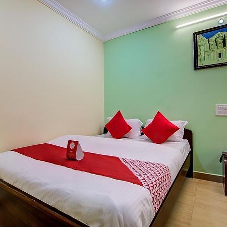 Hotel Oyo Lalitha Delight Visakhapatnam Exterior foto