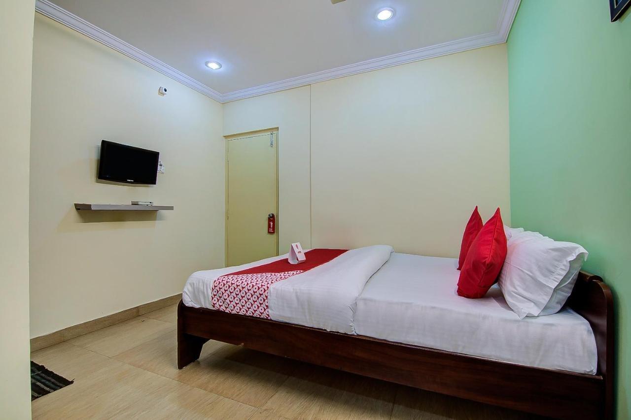 Hotel Oyo Lalitha Delight Visakhapatnam Exterior foto